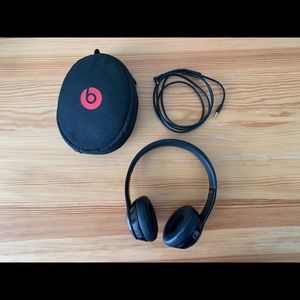 Beats by Dre Wireless Bluetooth Headphones